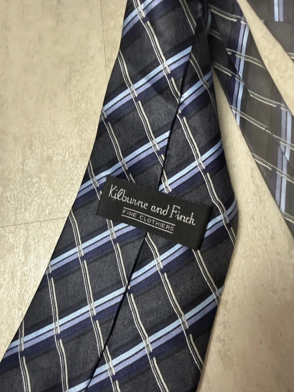 Vintage Kilburne and Finch silk tie